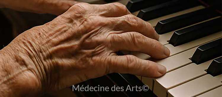 La pratique du piano améliore la qualité de vie des personnes âgées